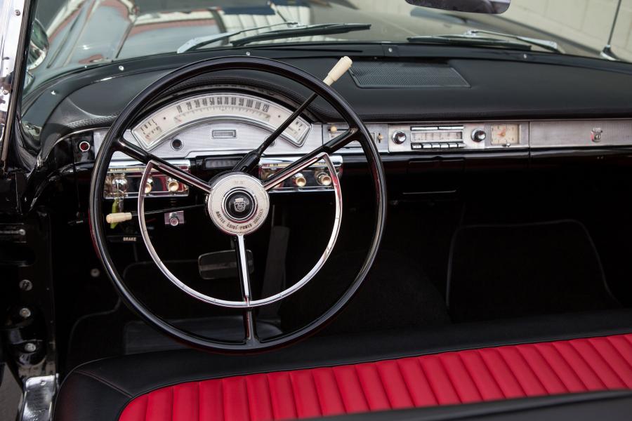 Торпедо Ford Fairlane 500 Skyliner (U8-51A) 1958 года  (фото 12 из 35)